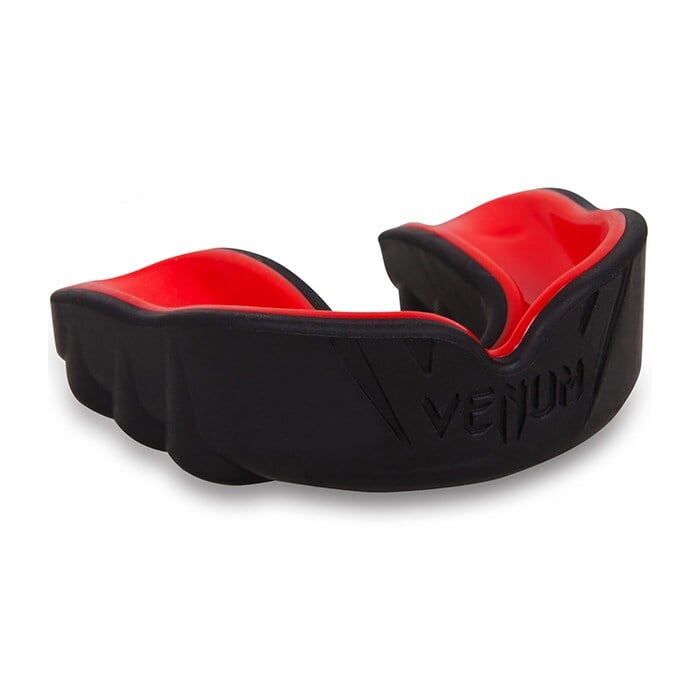 c854fb83e016bf2b146d0843437e8f141c9c4972_eu_venum_0616_venum_challenger_mouthguard_red_devil_2