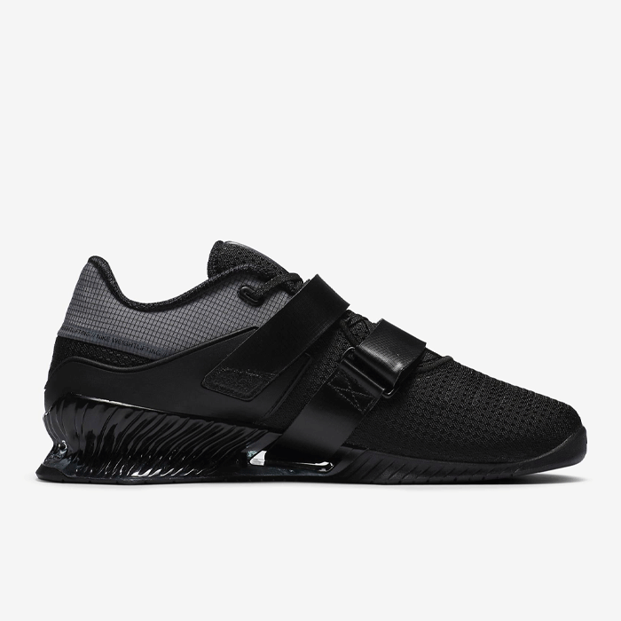 9fee3ef847b36570c1ddcc7f52644342129cb1ee_CD3463_010R_Nike_Romaleo_4_Black_02_0820